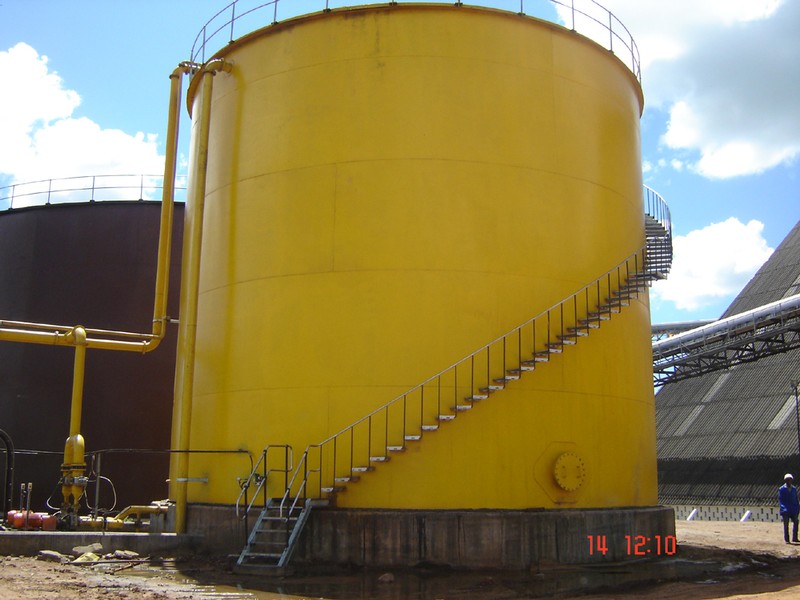 Pressure Vessels & Tanks